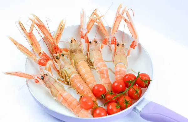 Italiaanse scampis voor het oorspronkelijke koken — Stockfoto