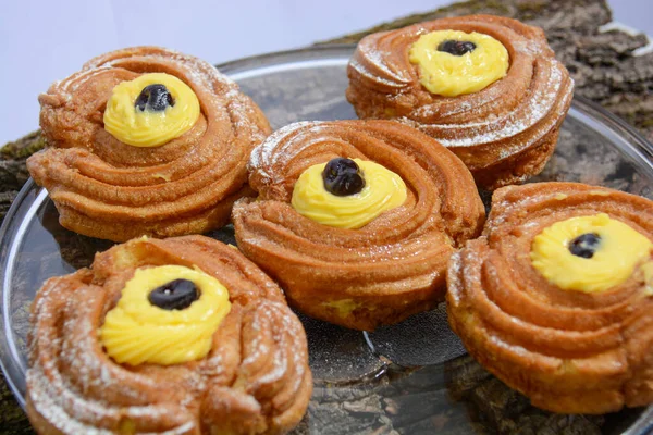 Sobremesa Típica Italiana Para Dia Pai Dia São José Zeppola Fotos De Bancos De Imagens