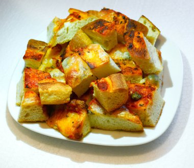 Pizza parmak gıda olarak