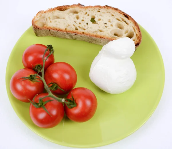 Mediterranean diet tomato and mozzarella and bread — Stock Photo, Image