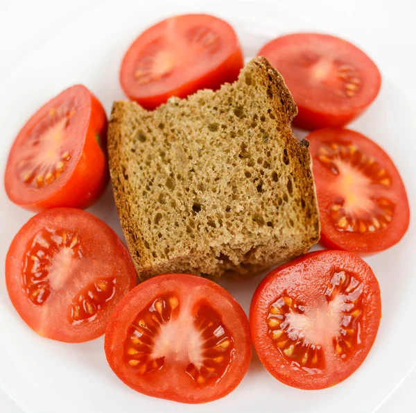 Akdeniz diyeti İtalyan kahverengi ekmek ve domates