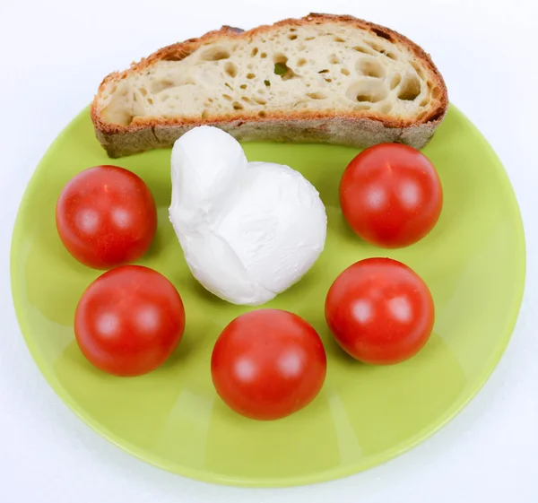地中海式ダイエット イタリアのパンとトマトとモッツアレラ チーズ — ストック写真