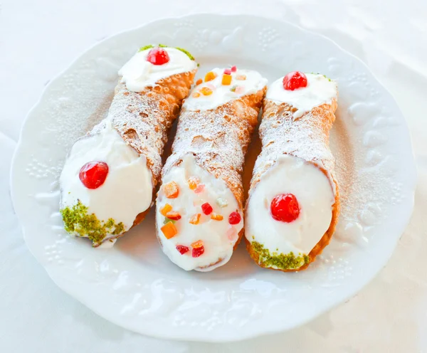 cannolo siciliano 1