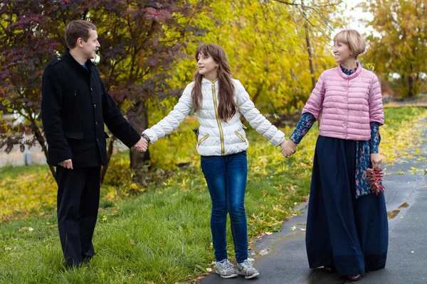 Wandelen in het park — Stockfoto