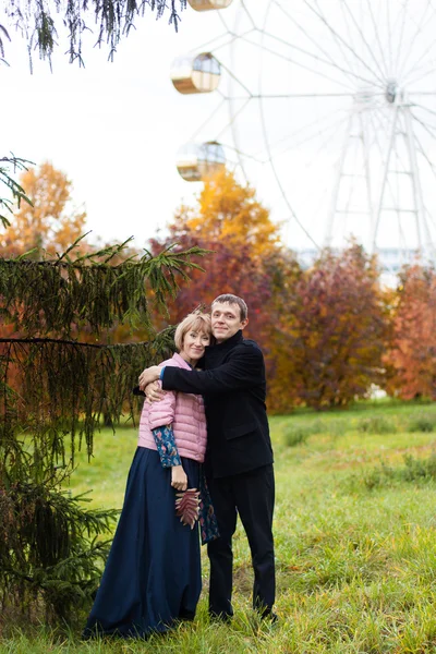 Wandelen in het park — Stockfoto