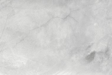 Doğal çimentonun pis beyaz arka planı ya da eski taş dokusu eski model bir duvar gibi. Kavramsal duvar afişi, grunge, materyal veya inşaat.