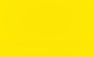 Parlak sarı gradyan stüdyo odası arka planının soyut katı.