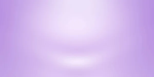 工作室背景概念-抽象空光梯度紫色工作室背景的产品.Plain Studio background. — 图库照片