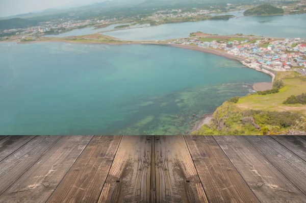 Topo de SONGSAN ILCHULBONG em Jeju fazer com ponto de vista de madeira, Sou — Fotografia de Stock