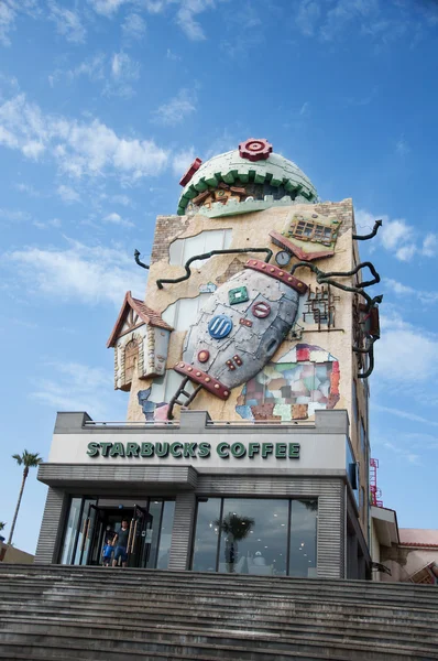 Korea, November 3: Starbucks coffee in jeju island with the mode — Stock Photo, Image