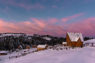 Karpatlar kış sunrise