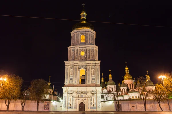 Sophievskaya náměstí s zvonice i Katedrála svaté Sofie — Stock fotografie