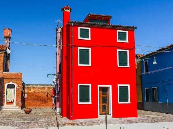 Burano, isla de Venecia, colorida ciudad en Italia — Foto de Stock