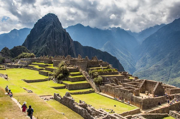 Machu Picchu Kota Inka yang hilang, Dunia baru bertanya-tanya — Stok Foto