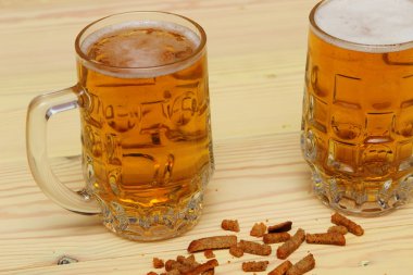 light bira masada bir fincan