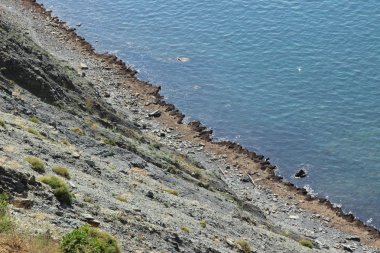 Karadeniz sahilleri. Kel dağ.