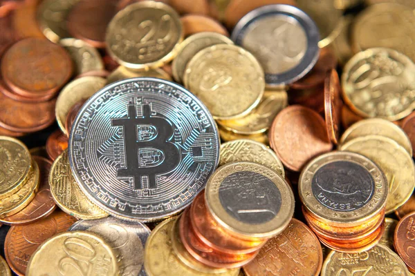 Photograph Bitcoin Coins Symbolizing Financial Market Cryptocurrencies Colored Background People — Stock Photo, Image