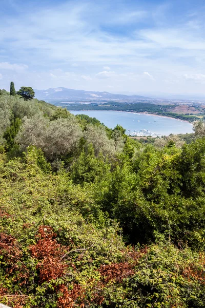 Renkli görünüm Golfo dei Baratti Populonia, İtalya