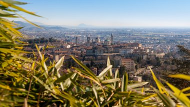 Bergamo havadan görünümü bir çerçeve içinde