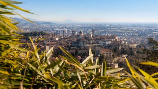 Bergamo havadan görünümü bir çerçeve içinde