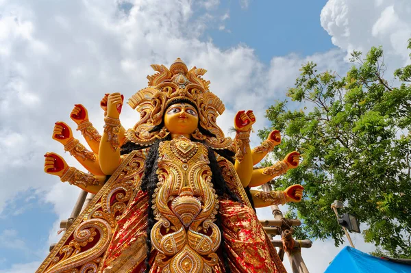 Vijayadashami Θεά Durga Είδωλο Ετοιμάζεται Για Εμβάπτιση Μπλε Ουρανός Λευκά — Φωτογραφία Αρχείου