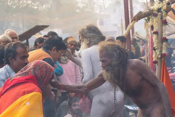 Babughat Kolkata West Bengal India Červen 2015 Hinduistický Sadhu Bílým — Stock fotografie