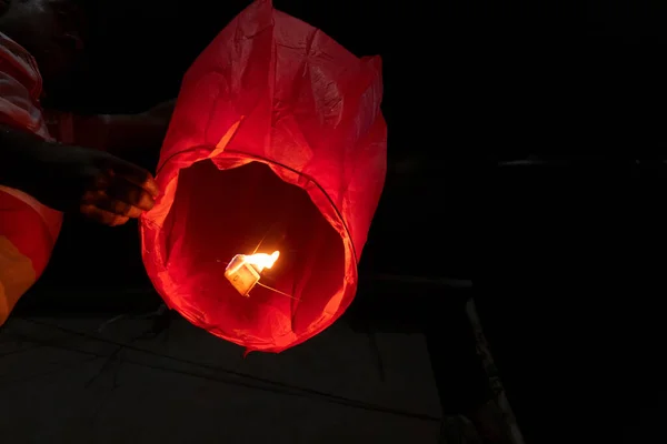 Uma Lanterna Céu Lanterna Kongming Lanterna Chinesa Pequeno Balão Quente — Fotografia de Stock