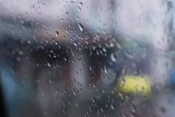 Gotas Chuva Caindo Vidro Borrões Abstratos Imagem Estoque Monção Kolkata — Fotografia de Stock