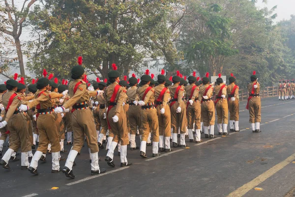 红色道路 Kolkata West Bengal India January 2018 印度国家士官团 Ncc 的女士官生正在走过 — 图库照片