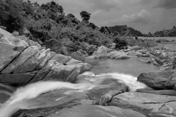 Hermosa Cascada Ghatkhola Que Tiene Corrientes Completas Agua Que Fluyen — Foto de Stock