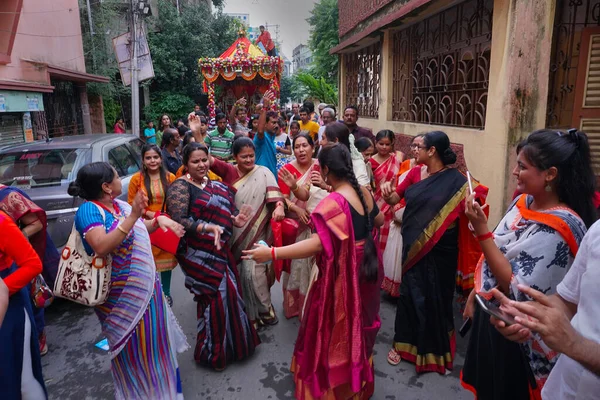 Howrah Bengala Occidental India Julio 2018 Damas Devotas Vestidas Sari — Foto de Stock