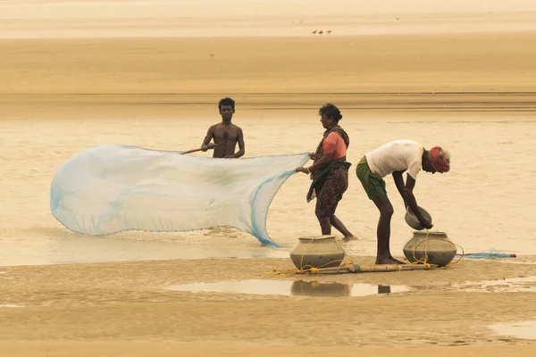 Tajpur Bengallo Occidentale India Giugno 2014 Pescatore Che Pesca Pesce — Foto Stock