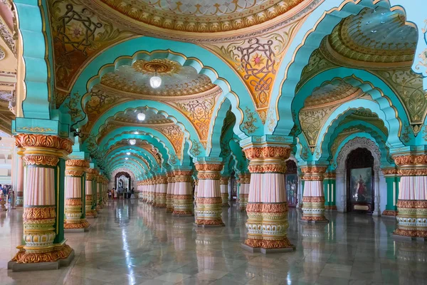 Mysore Karnataka India Noviembre 2018 Hermoso Techo Interior Decorado Pilares — Foto de Stock