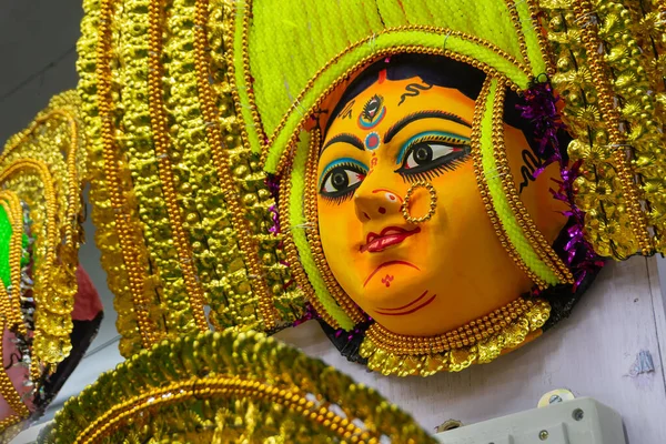 Farverige Chhou Masker Hindu Gudinde Durga Udstillet Til Salg Kunsthåndværk - Stock-foto