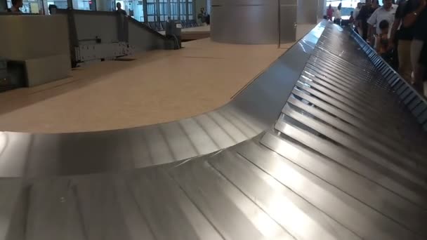 Δελχί Ινδία Μαΐου 2019 Close View Automated Airport Luggage Belt — Αρχείο Βίντεο