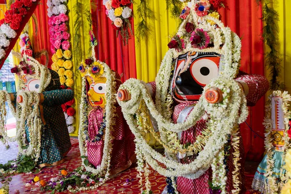 ไอดอลของพระเจ Jagannath Balaram และ Suvodra งได บการบ เทศกาลราธา จาตรา ฮาวราห — ภาพถ่ายสต็อก