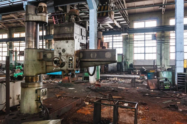 Abandoned Old Large Industrial Hall Waiting Demolition Industrial Machine Metal — Stock Photo, Image