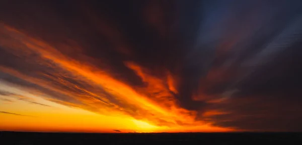 Восход Солнца Великолепный Летний Солнечный Пейзаж Панорама Пикника Облаком Оранжевом — стоковое фото