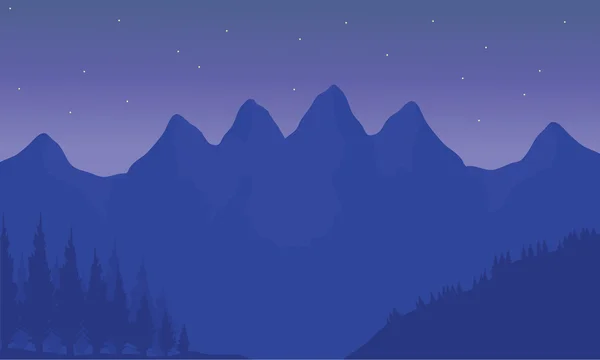 Silueta de montaña con fondo púrpura — Vector de stock