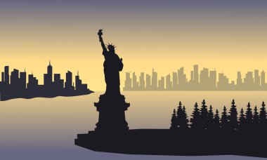 Gün batımında Özgürlük Anıtı 