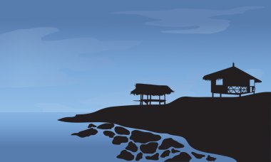 Sabah kulübe ve plajda kayalar ile