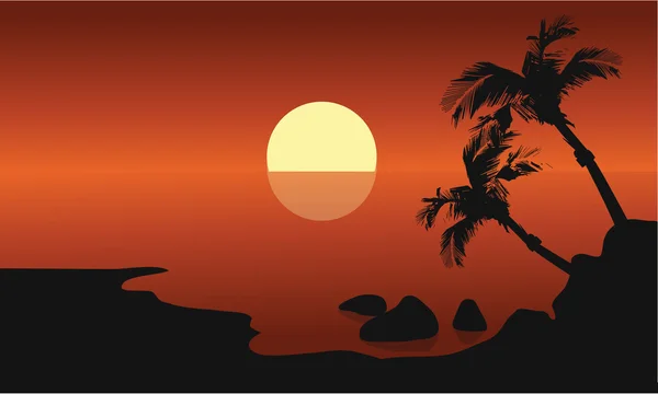 Praia da paisagem ao pôr-do-sol com sol —  Vetores de Stock