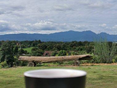 Çay seremonisi masada.