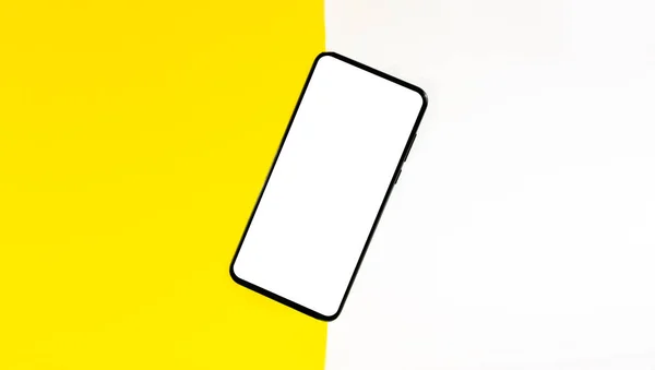 Smartphone Attrappe Auf Verschiedenfarbigem Hintergrund — Stockfoto