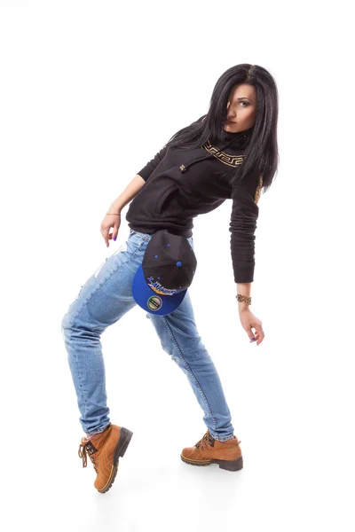 Сучасна дівчина хіп-хоп танець позує на ізольованому фоні — стокове фото