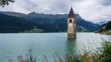 Kirchturm im Reschensee