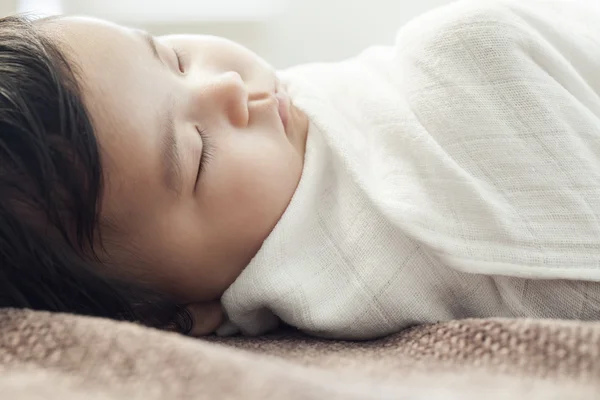 Bebê bebê dormindo — Fotografia de Stock