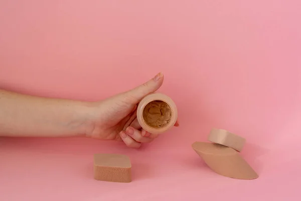 Powder Makeup Woman Hand Sponges Applying Face Powder Pink Background — Stock Photo, Image