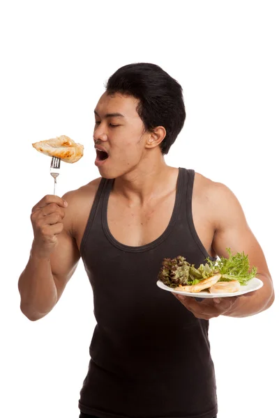 Muscular asiático hombre comer limpio comida — Foto de Stock