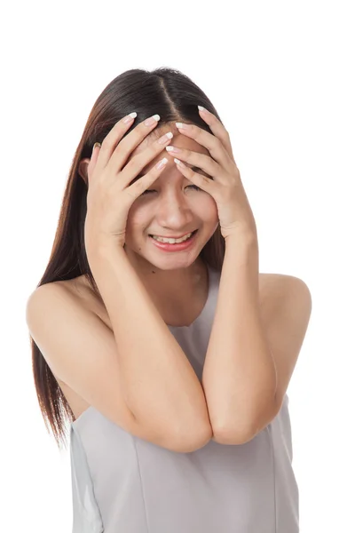 Happy beautiful young Asian woman laughing — Stock Photo, Image